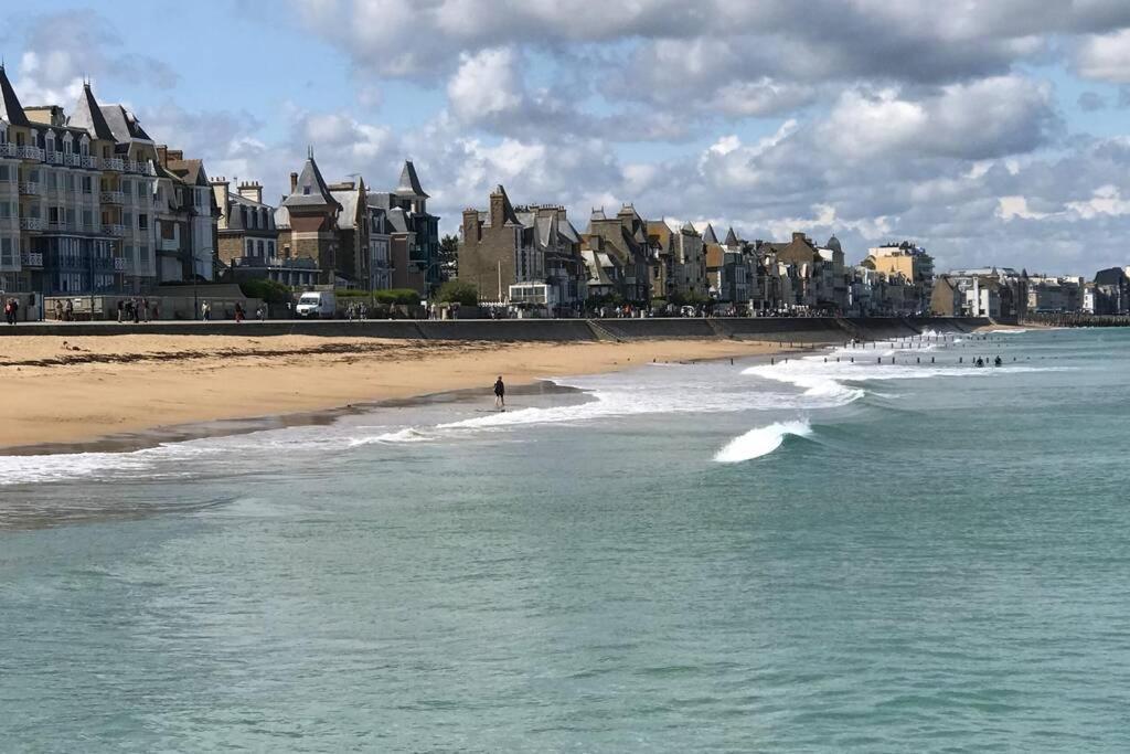 IDEAL-à 1 mn Plage/sillon -jardin privé- 1/6 pers Saint-Malo Extérieur photo